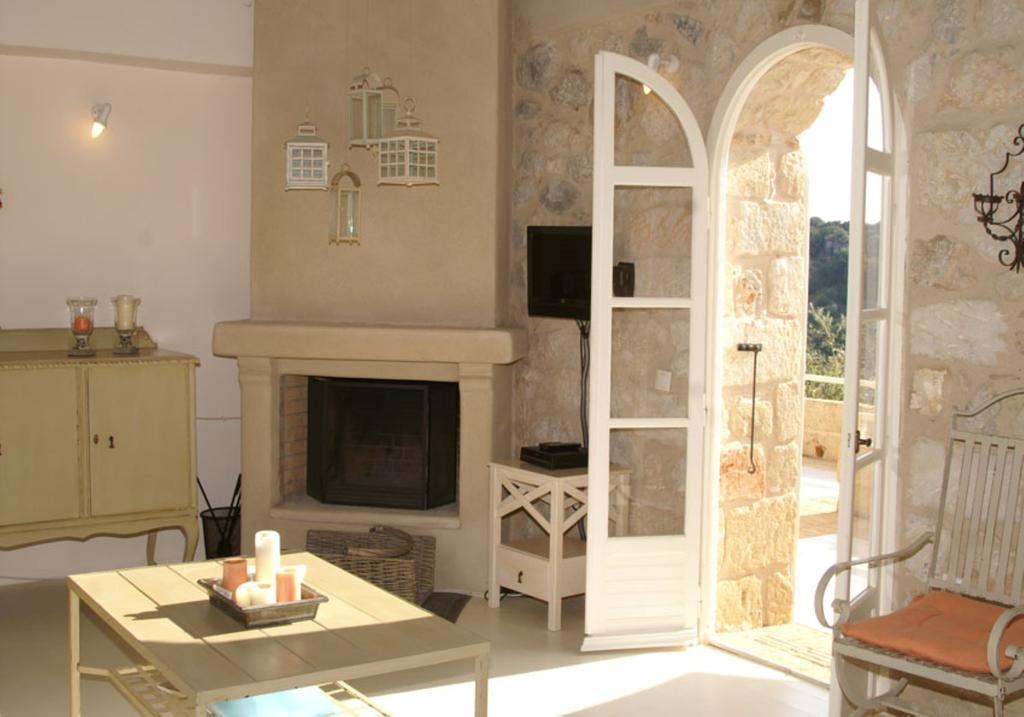 Katikies Manis Apartment Kardamyli Exterior photo