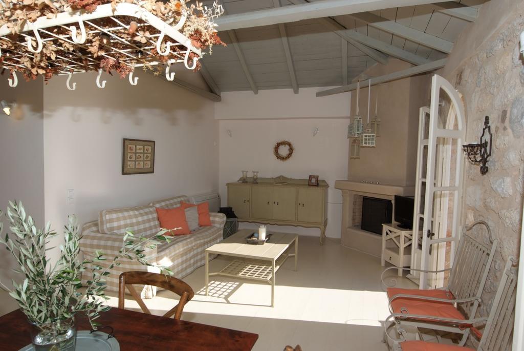 Katikies Manis Apartment Kardamyli Exterior photo