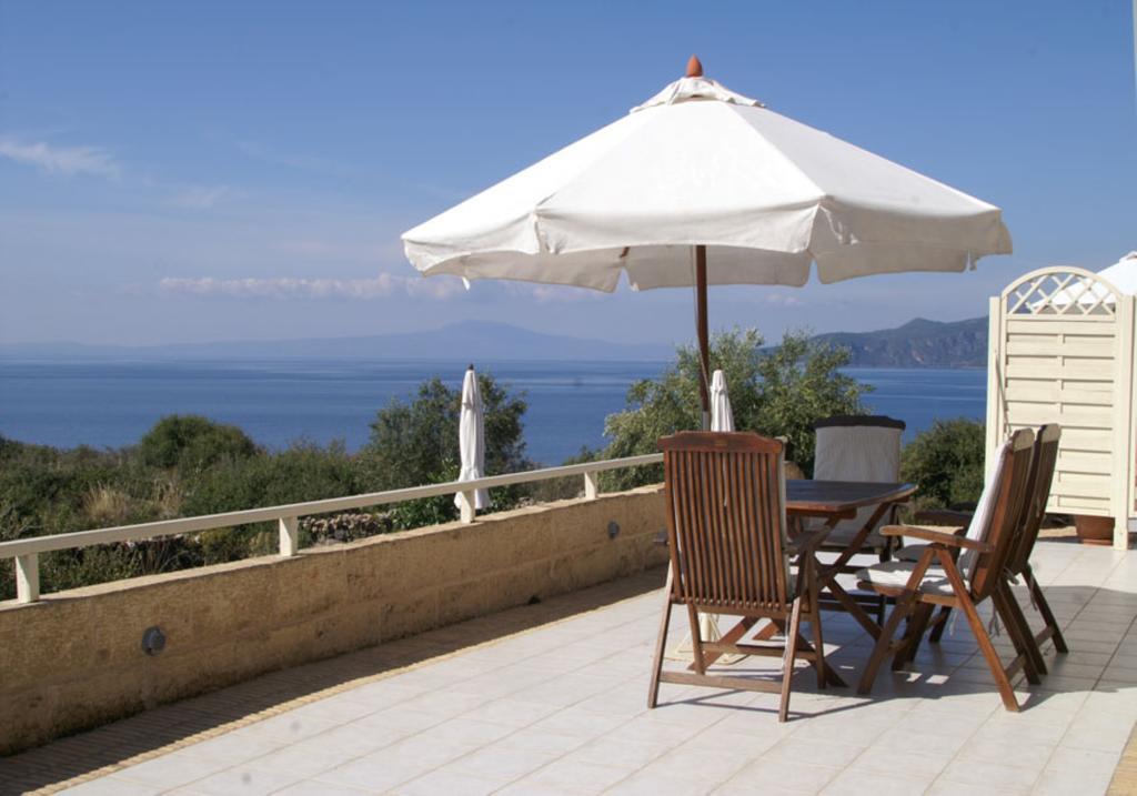 Katikies Manis Apartment Kardamyli Exterior photo